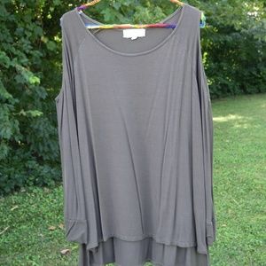 SOFT LONG SLEEVE WITH CUT OUT SHOULDERS